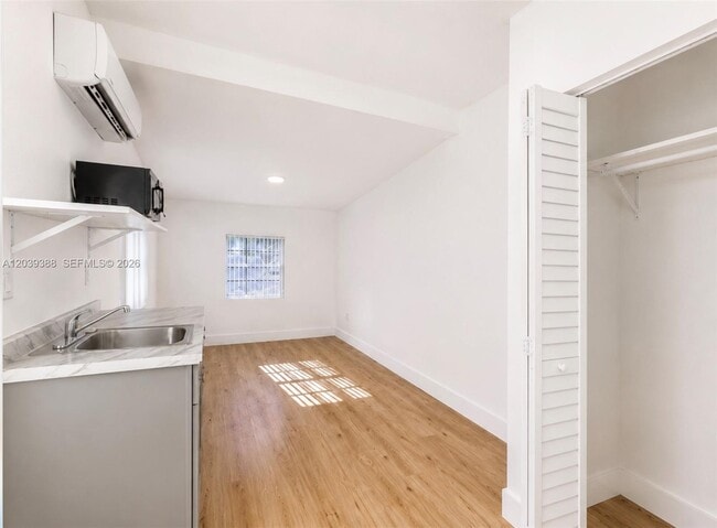Building Photo - 330 NW 56th Ave.