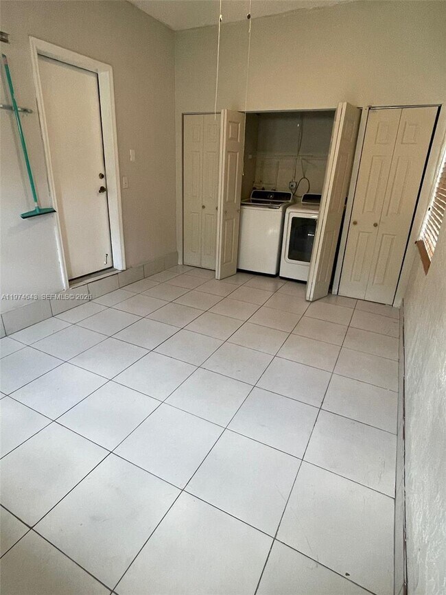 Building Photo - 3720 Westminster St