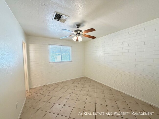 Building Photo - 4412 N 50th Ave