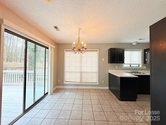 Building Photo - 6924 Long Needles Dr