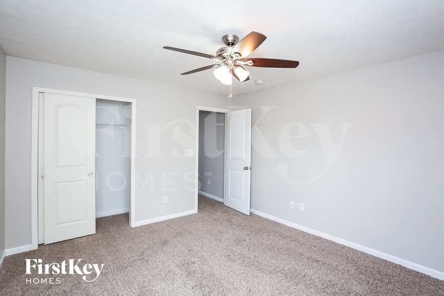 Building Photo - 15515 Sibley Ln