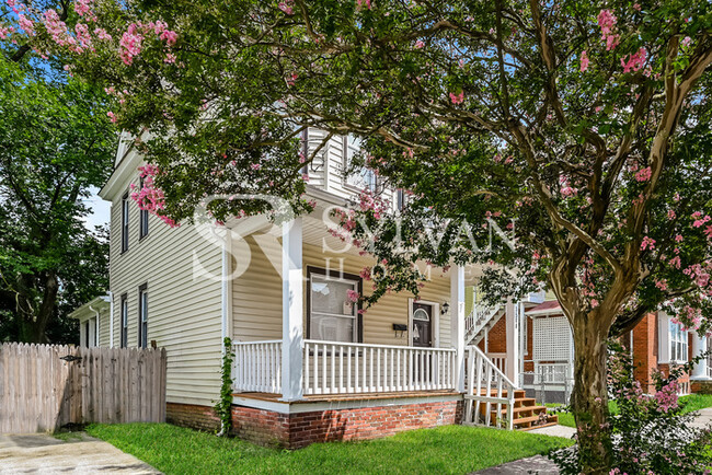 Building Photo - Impressive 4 BR, 2 BA home