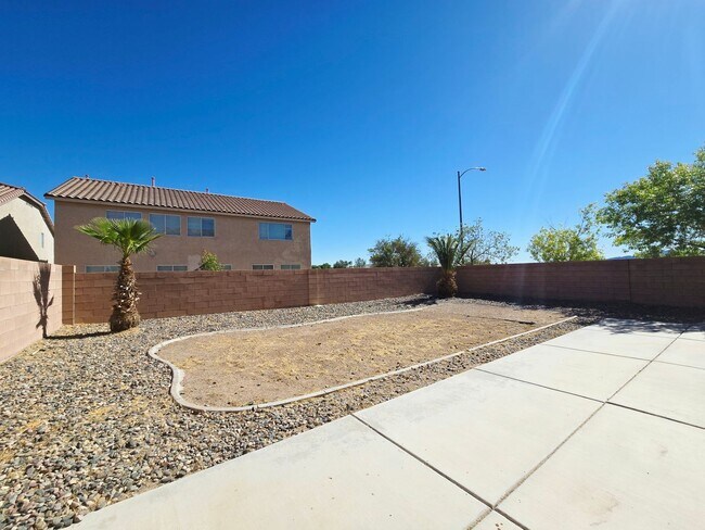 Building Photo - ACCEPTS SECTION 8 - BEAUTIFUL MUST SEE 3BD/2BA IN SOUTHWEST