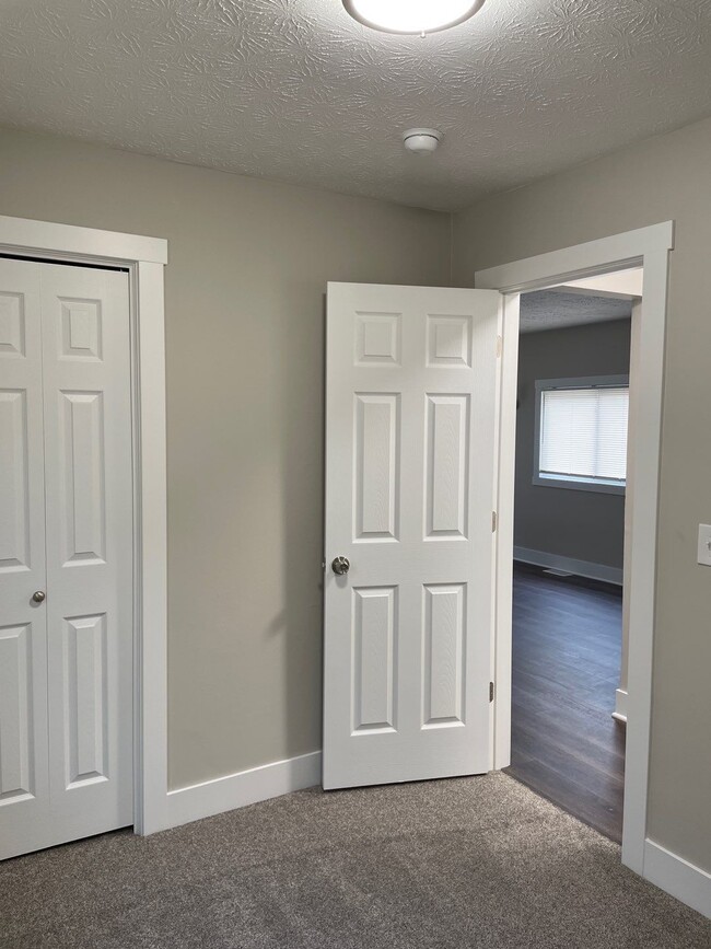 Building Photo - 1878 Sequoia St