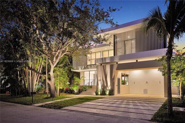 Building Photo - 100 Hampton Ln