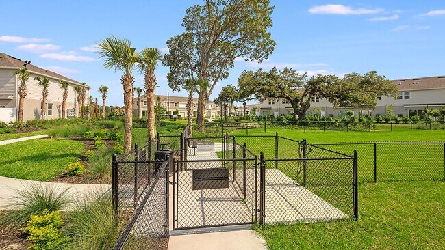 Building Photo - 15104 Cuzcorro Ct
