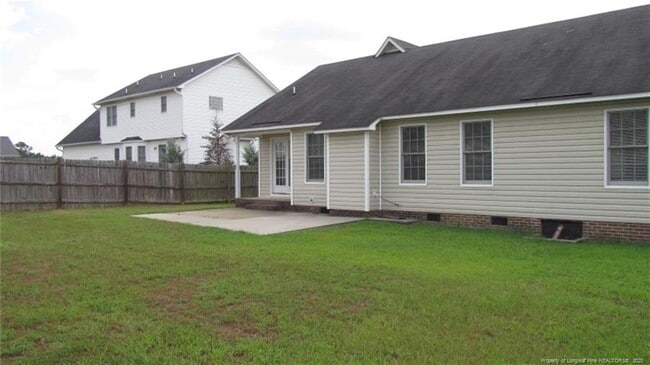 Building Photo - 2442 Larwood Dr