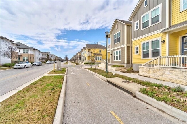Building Photo - 2909 Zach Scott St