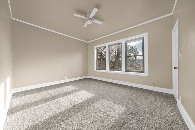 Building Photo - 7751 S Saginaw Ave