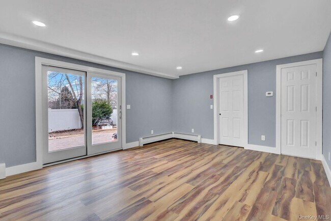 Building Photo - 33 Gaines St