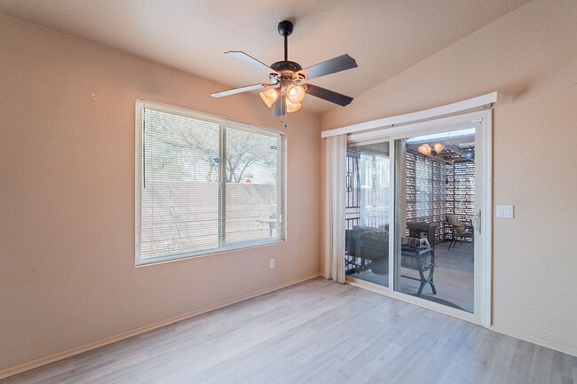 Building Photo - Stunning 4-Bedroom, 1.75-Bath Home Near South Mountain Section 8 Welcome