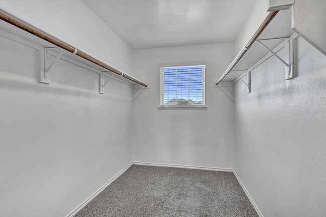 Building Photo - 3212 Perman Dr
