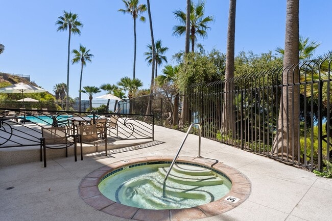 Building Photo - Discover a Coastal Sanctuary at Laguna Royale, Laguna Beach. Comes with 2 Parking Spaces!