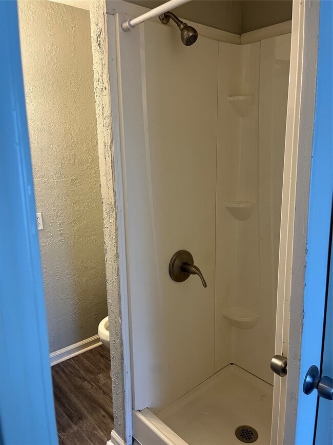 Building Photo - 10533 Barnham St