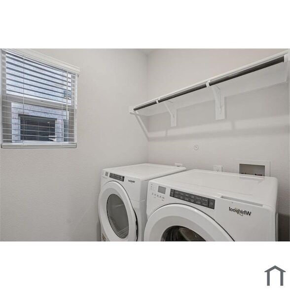 Building Photo - 6004 Alderton Dr