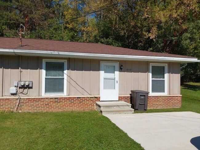 Building Photo - 6110 Scotch Blue Dr