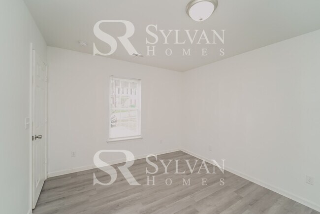 Building Photo - The Lifestyle You Deserve.
