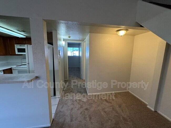 Building Photo - 1831 W Mulberry Dr