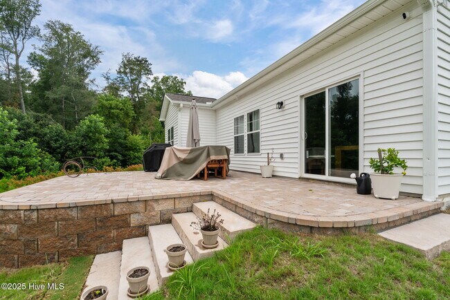 Building Photo - 101 Enfield Dr
