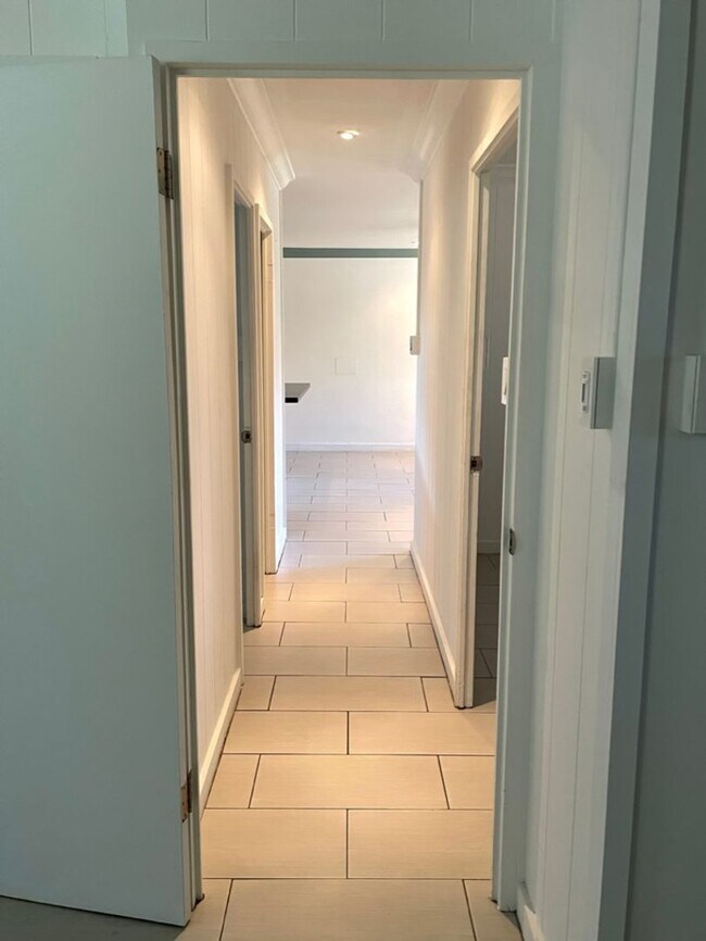 Building Photo - 2 Bedroom, 1 Bath House Across The Street ...