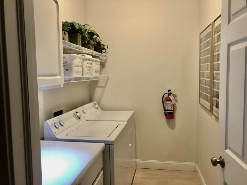 Building Photo - 6 Notting Hill Ln