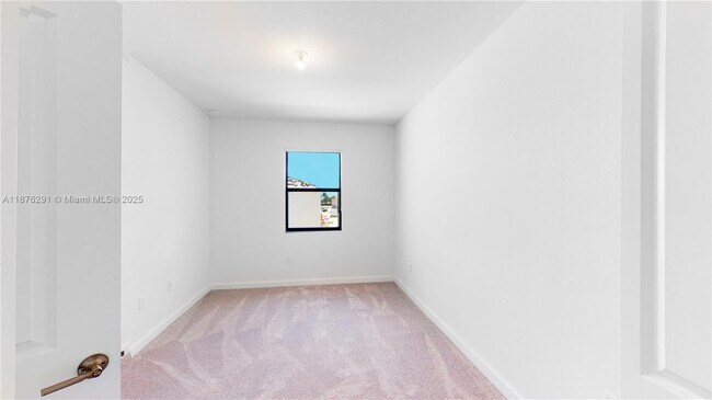 Building Photo - 11961 SW 245 Ter