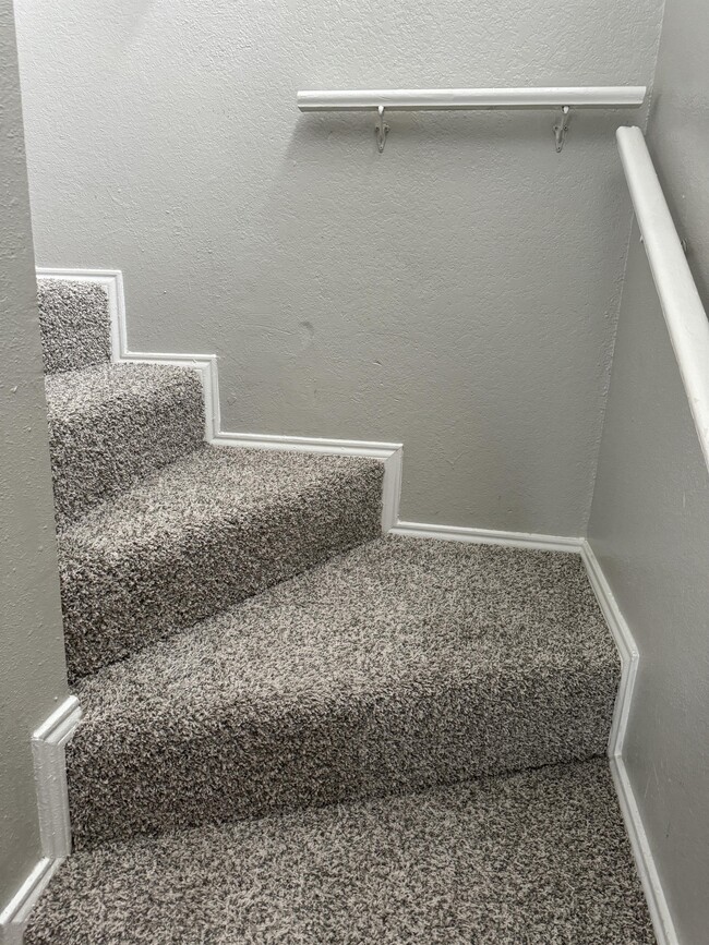 Building Photo - 5908 Westcreek St S