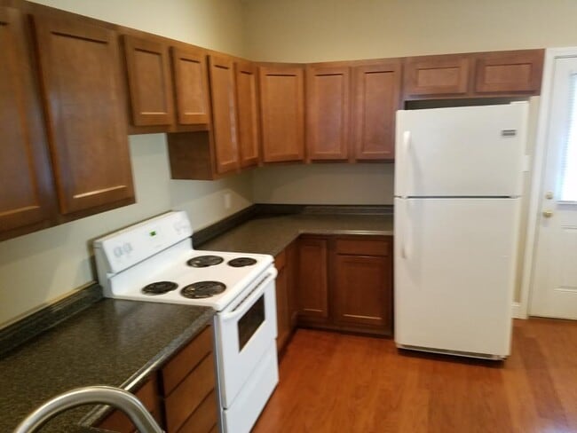 Building Photo - 3114 5th Ave