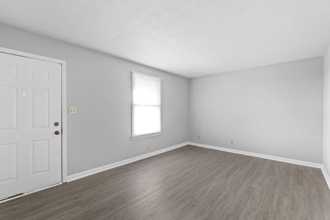 Building Photo - 144 Darlene Dr