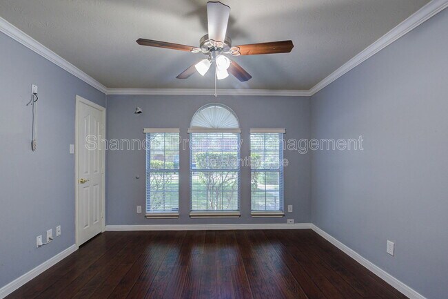 Building Photo - 3403 Kerr Ln