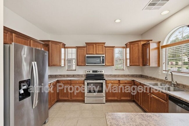 Building Photo - 13441 N 151st Dr