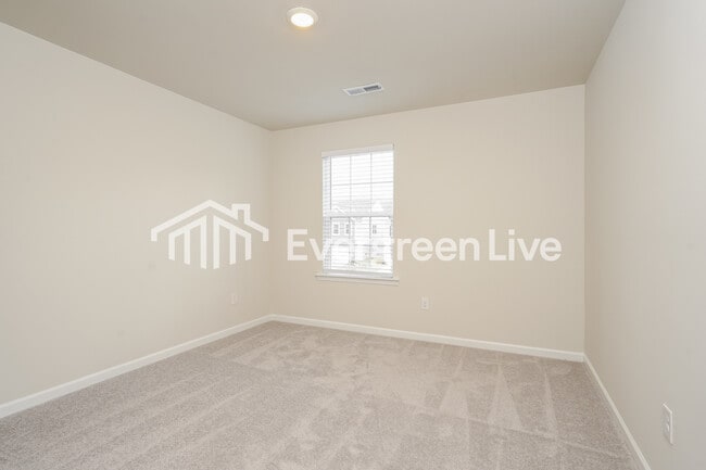 Building Photo - 811 Pear Blossom Ct