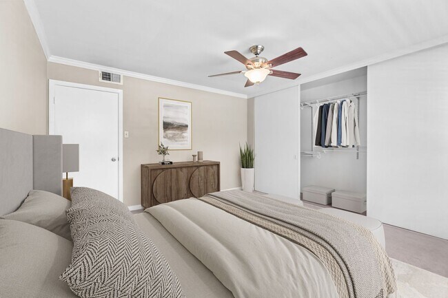 Building Photo - 10438 Jefferson Hwy