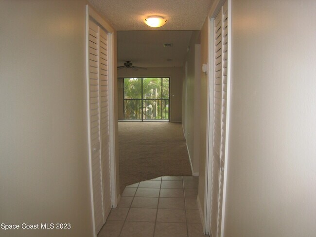 Building Photo - 201 International Dr