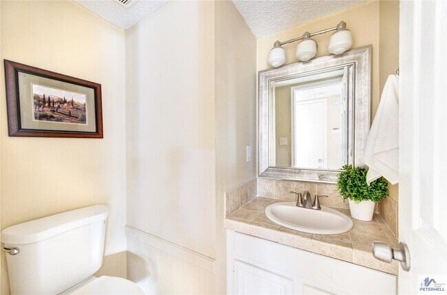 Building Photo - 12530 Laleu Ln