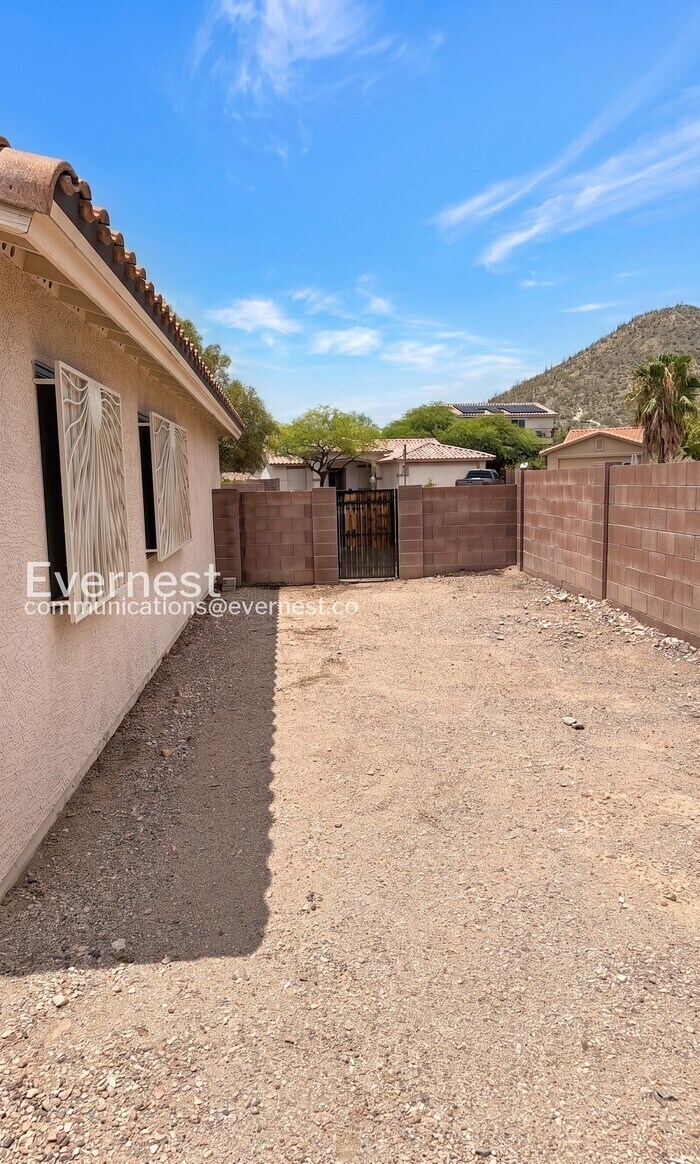 Building Photo - 2542 W Sunstar Pl