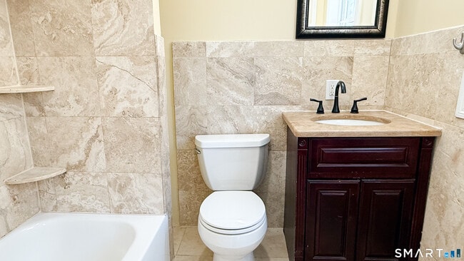 Building Photo - 271 Seaside Ave