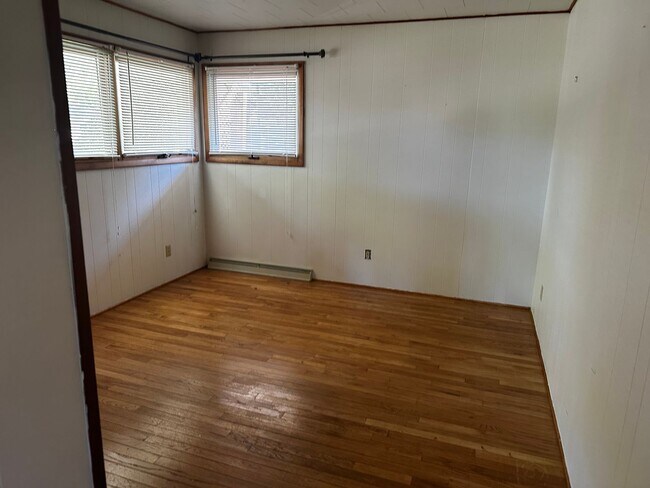 Building Photo - 1608 Turtle St