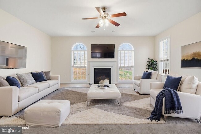 Building Photo - 950 Grouse Pointe Dr