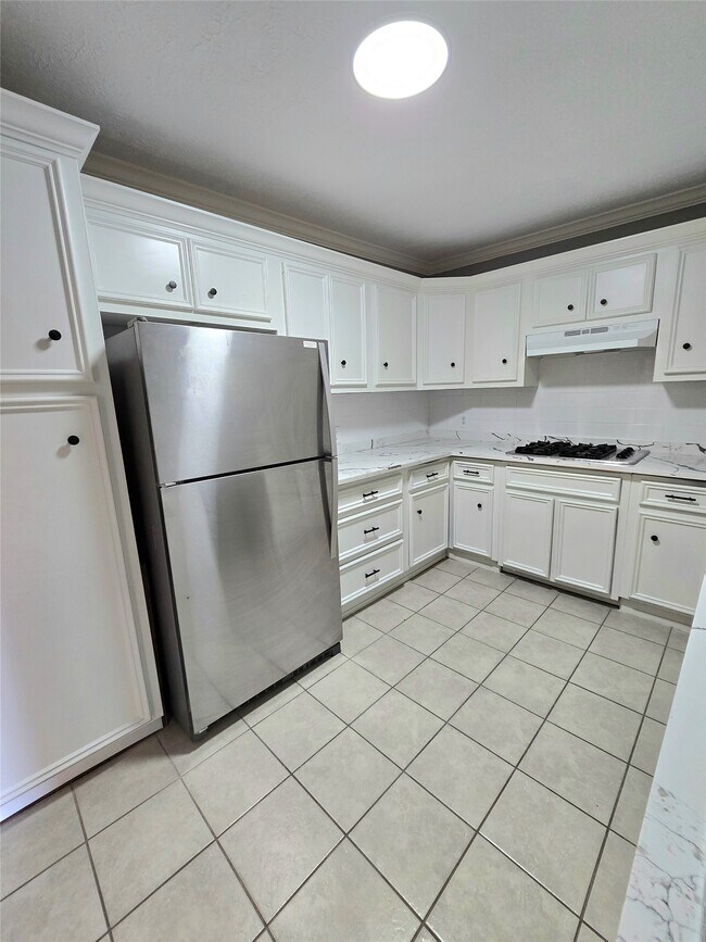 Building Photo - 616 Shaver St