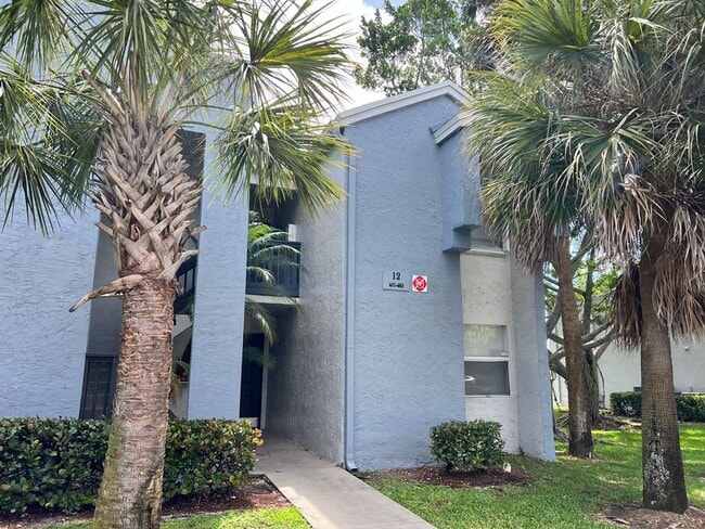 Building Photo - 465 SW 113th Way