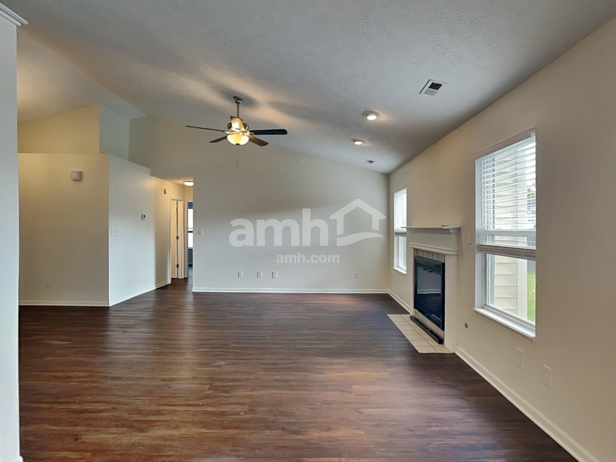 Building Photo - 35 Westview Pl