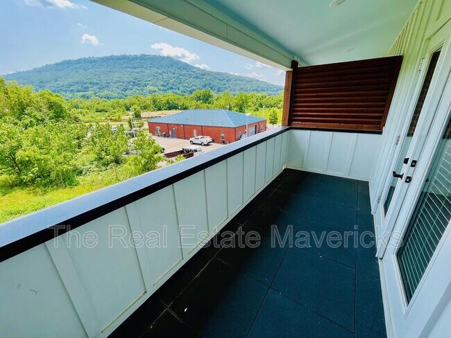 Building Photo - 1450 Stockyard Pl