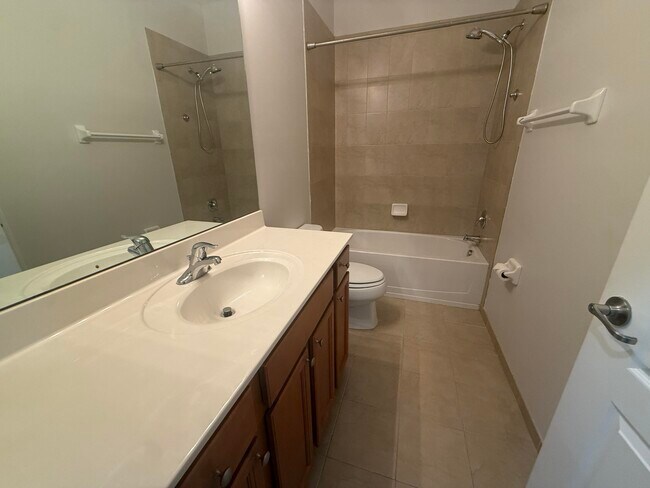 Building Photo - 9519 SW Merlin Ct