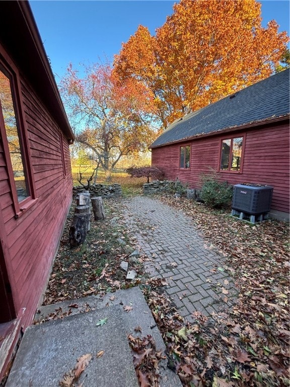 Building Photo - 930 W Bloomfield Rd