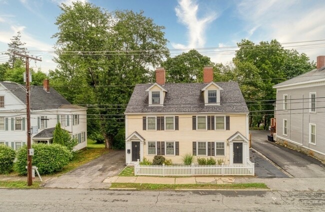 Primary Photo - 87 1/2 Market St