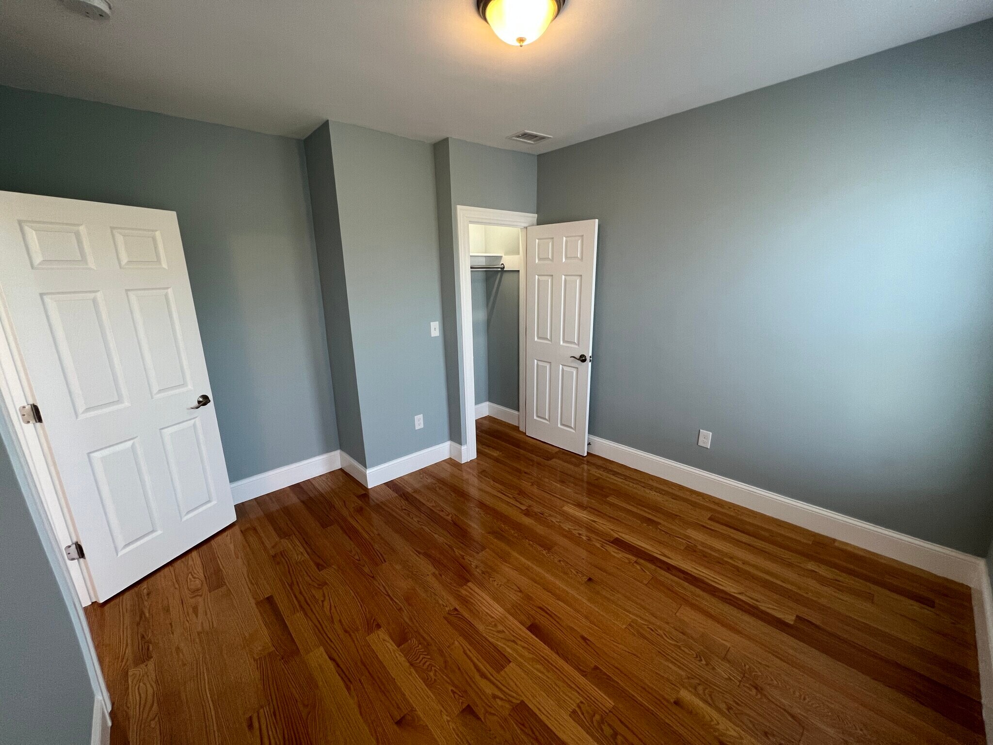 Building Photo - 366 Highland Ave