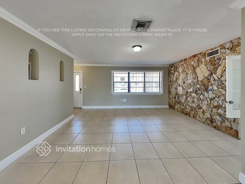 Building Photo - 7670 NW 11th Ct