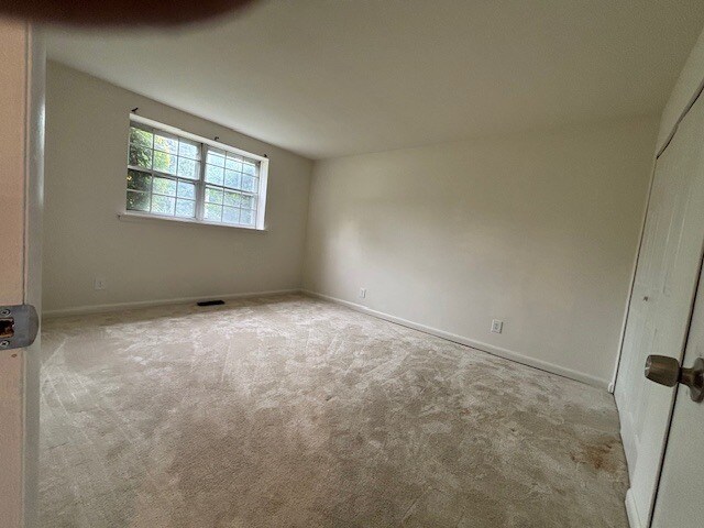 Building Photo - 222 Timber Trl