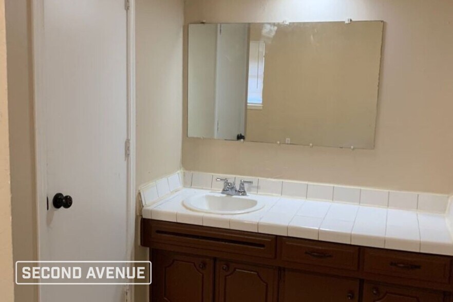 Building Photo - 1129 NW 103rd St